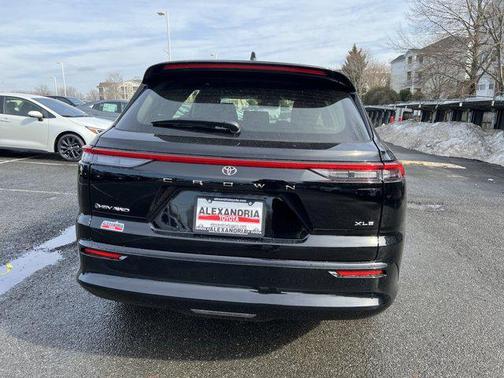 2026 Toyota Crown Signia XLE