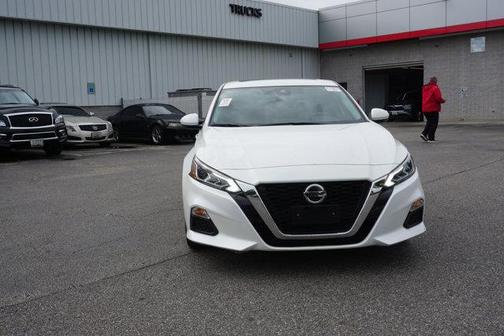 2022 Nissan Altima 2.5 SV