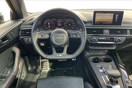 2018 Audi A4 2.0T Prestige