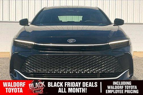 2025 Toyota Crown Platinum