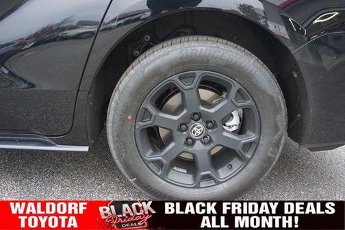 2025 Toyota Sienna Woodland Edition