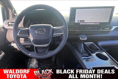 2025 Toyota Sienna Woodland Edition