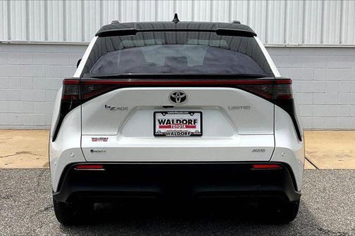 2024 Toyota bZ4X Limited