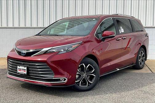 2025 Toyota Sienna Platinum 7 Passenger