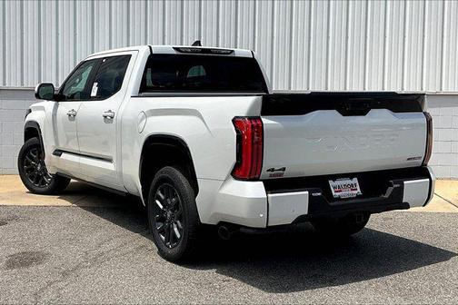 2025 Toyota Tundra Hybrid Platinum
