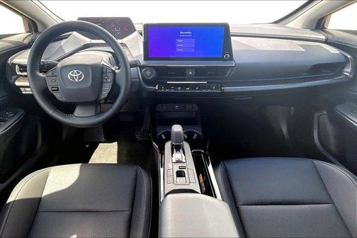 2025 Toyota Prius L