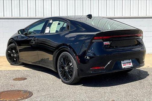 2025 Toyota Prius L