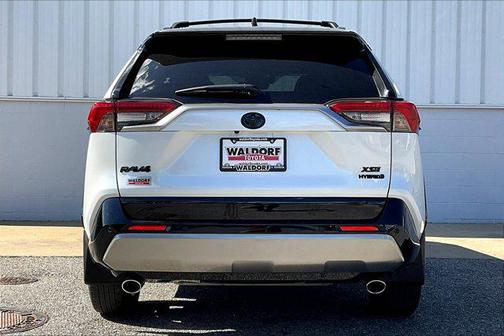 2024 Toyota RAV4 Hybrid SE