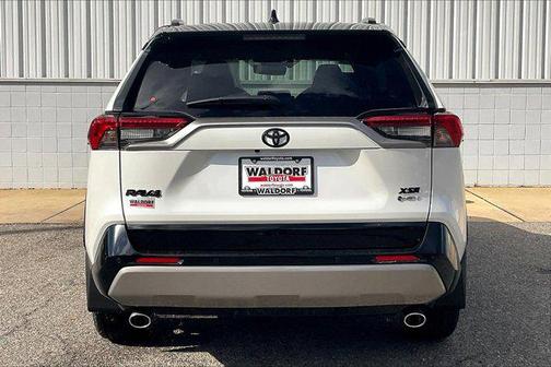 2025 Toyota RAV4 Hybrid SE