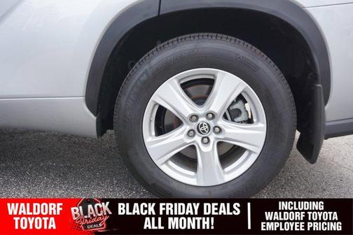 2024 Toyota Highlander LE