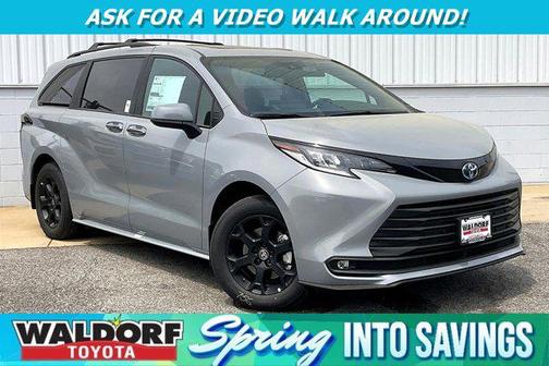 2025 Toyota Sienna Woodland Edition