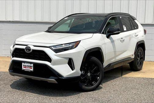 2025 Toyota RAV4 Hybrid SE