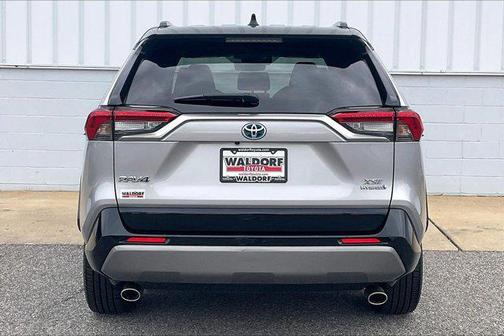 2020 Toyota RAV4 Hybrid SE