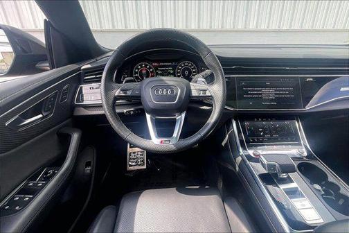 Mythos Black Metallic 2023 Audi RS Q8 4.0T