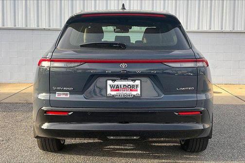 2025 Toyota Crown Signia Limited