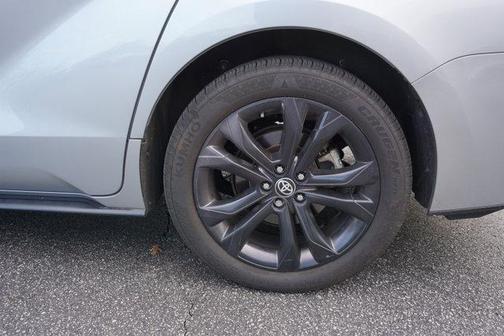 2023 Toyota Sienna XSE 7 Passenger