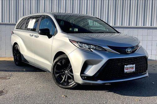 2023 Toyota Sienna XSE 7 Passenger