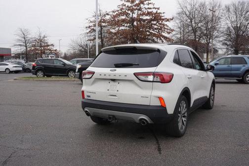 2022 Ford Escape Titanium