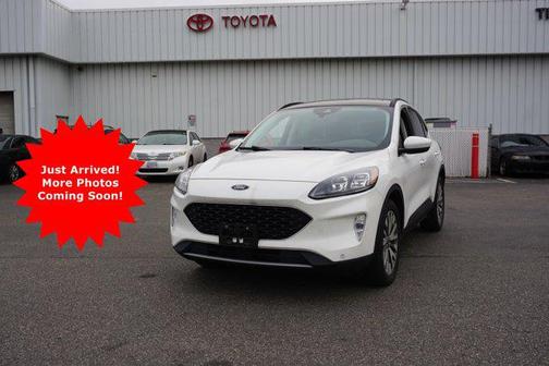 2022 Ford Escape Titanium