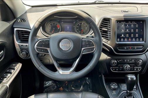2022 Jeep Cherokee Latitude Lux