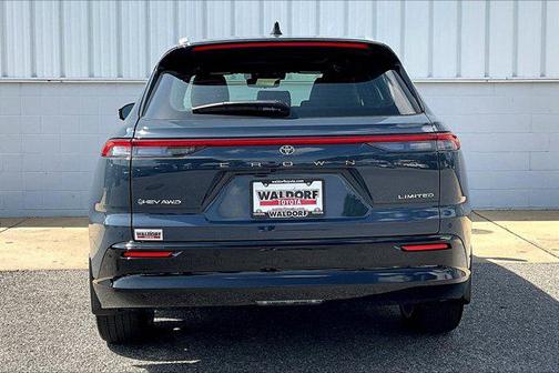 2025 Toyota Crown Signia Limited