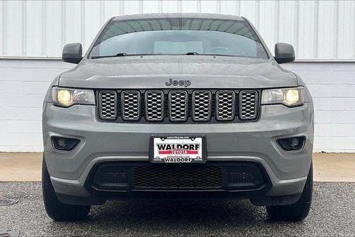 2022 Jeep Grand Cherokee Laredo
