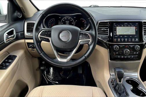 2022 Jeep Grand Cherokee Laredo