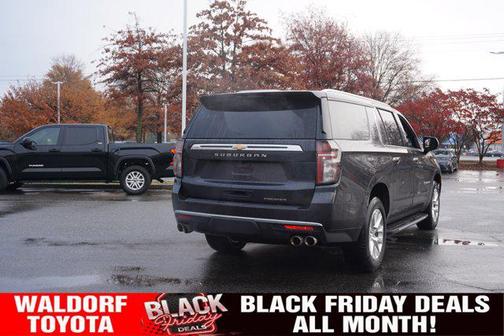 2023 Chevrolet Suburban Premier