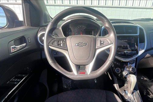 2020 Chevrolet Sonic FWD Hatchback LT 5-Door