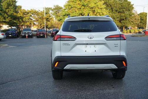 2025 Toyota Corolla Cross XLE