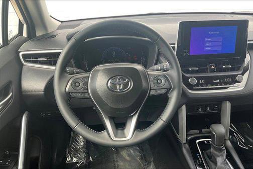 2025 Toyota Corolla Cross XLE