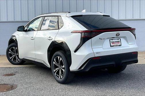 2025 Toyota bZ4X XLE