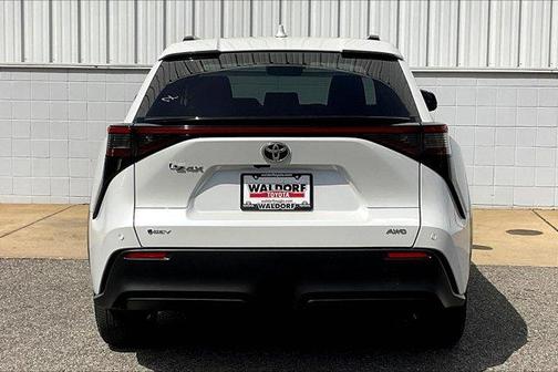 2025 Toyota bZ4X XLE