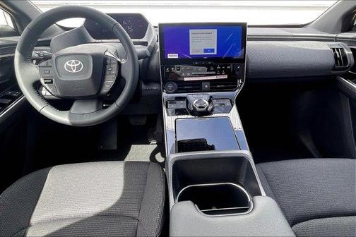 2025 Toyota bZ4X XLE