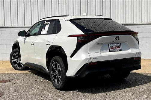 2025 Toyota bZ4X XLE