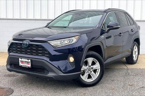 2020 Toyota RAV4 Hybrid XLE