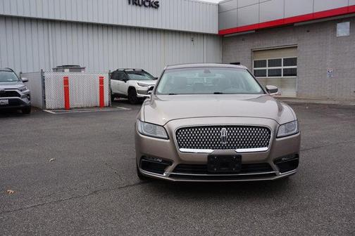 2018 Lincoln Continental Select