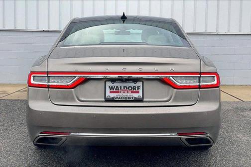 2018 Lincoln Continental Select