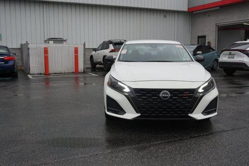 2023 Nissan Altima SR FWD