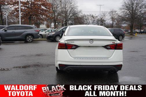 2023 Nissan Altima SR FWD