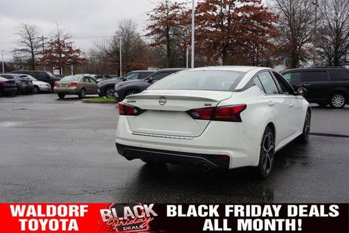 2023 Nissan Altima SR FWD