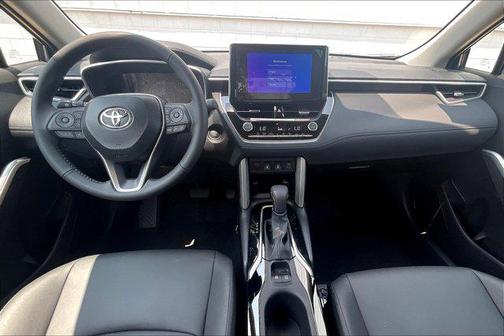 2025 Toyota Corolla Cross XLE