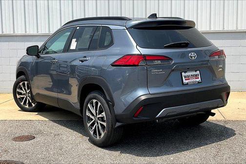 2025 Toyota Corolla Cross XLE