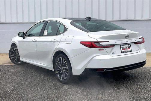 Wind Chill Pearl 2026 Toyota Camry XLE