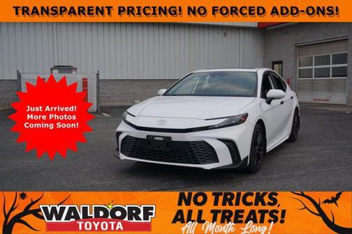 2025 Toyota Camry SE