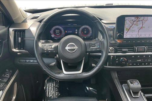 2022 Nissan Pathfinder Platinum 4WD