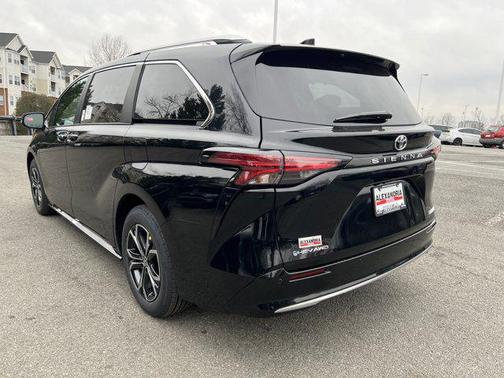 2026 Toyota Sienna Platinum