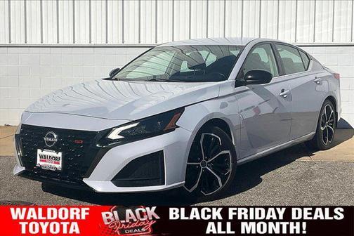 2023 Nissan Altima SR FWD