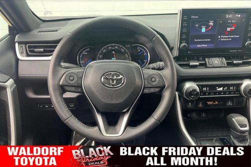 2022 Toyota RAV4 Hybrid SE