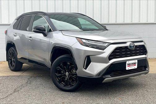 2022 Toyota RAV4 Hybrid SE